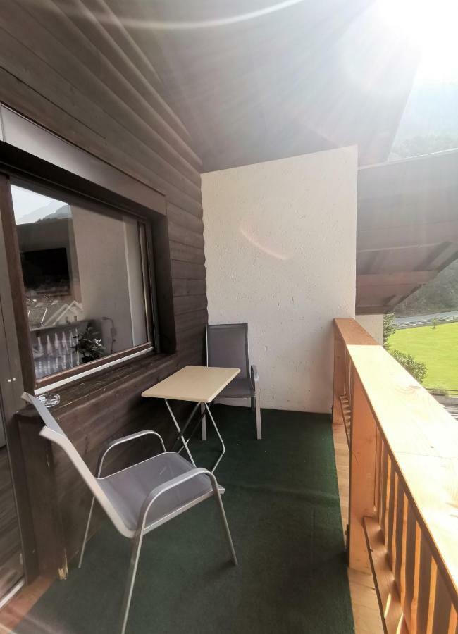 Appartment Fuzzy سولدن المظهر الخارجي الصورة